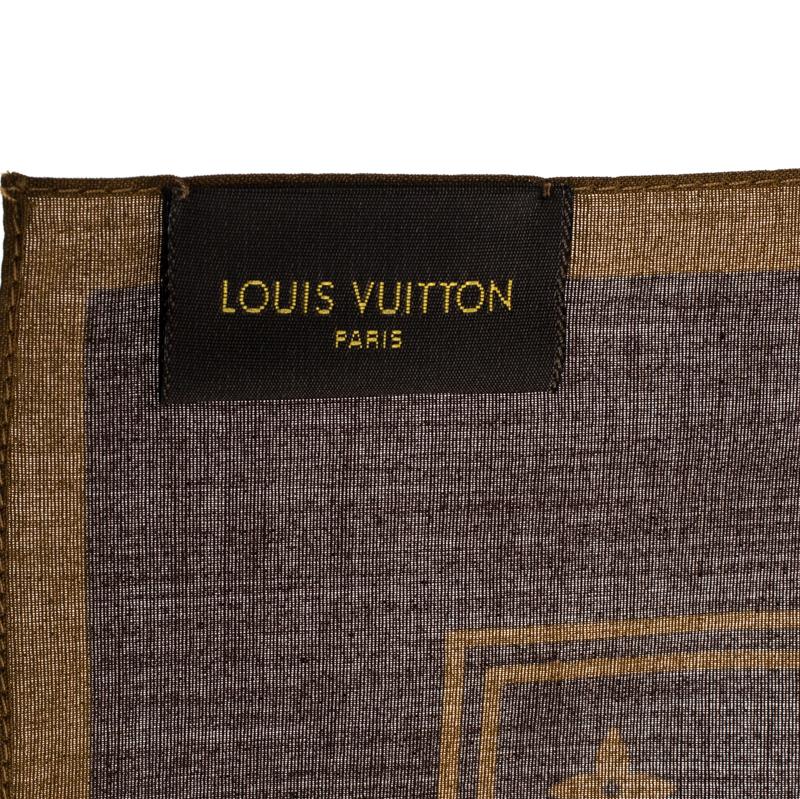 Go all-out with your style this season with this bandana scarf from Louis Vuitton! Featuring the signature monogram print all over, the piece is made from cotton and comes in a lovely brown color. The scarf, a limited edition piece, is complete with
