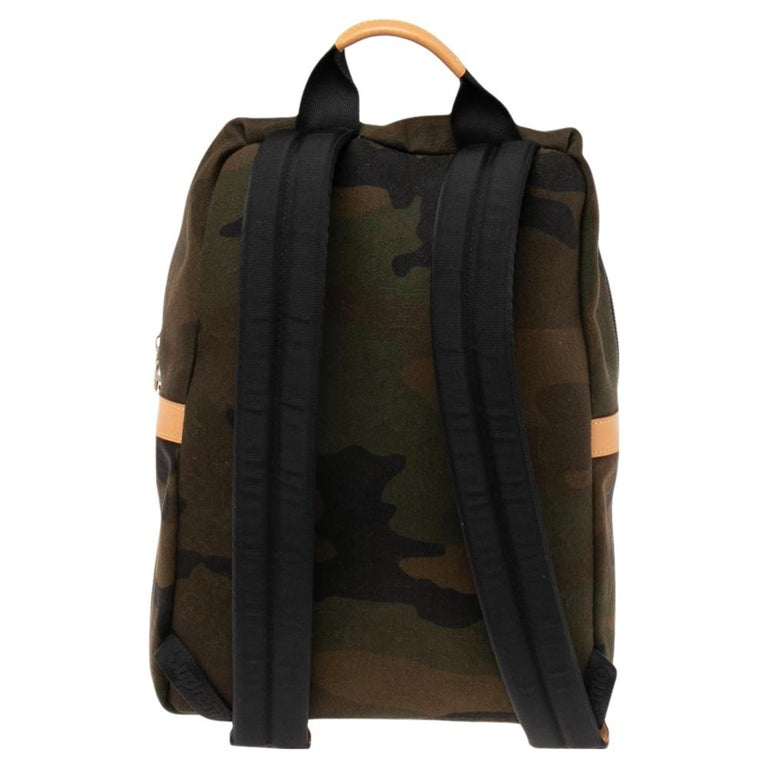 Louis Vuitton x Supreme Camouflage Monogram Canvas Apollo Backpack at  1stDibs  supreme camo backpack, camo supreme backpack, louis vuitton x supreme  apollo backpack monogram camo