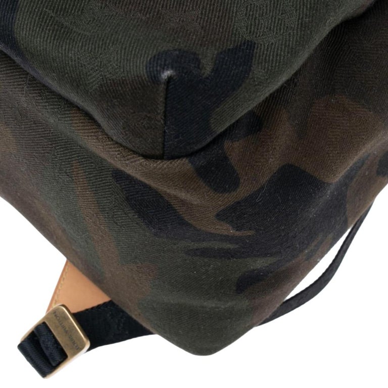 Louis Vuitton x Supreme Camouflage Monogram Canvas Apollo Backpack