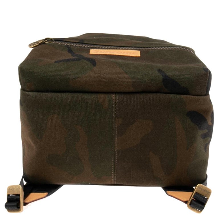 LOUIS VUITTON X SUPREME Canvas Camouflage Apollo Backpack 197041