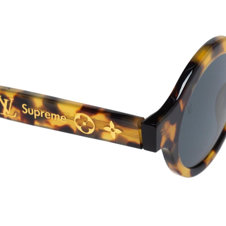 Pre-owned Louis Vuitton x Supreme - Sunglasses ($1,555) ❤ liked on Polyvore  featuring accessories…