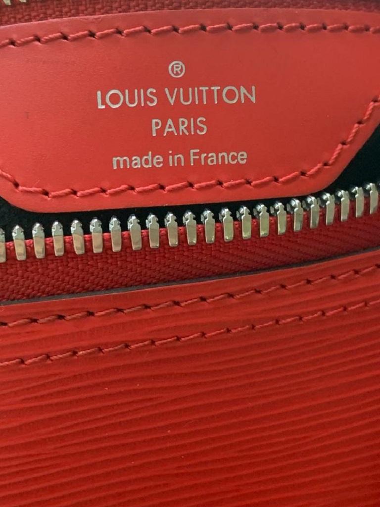 LOUIS VUITTON Epi Leather Supreme Collaboration Keepall Bandouliere #33