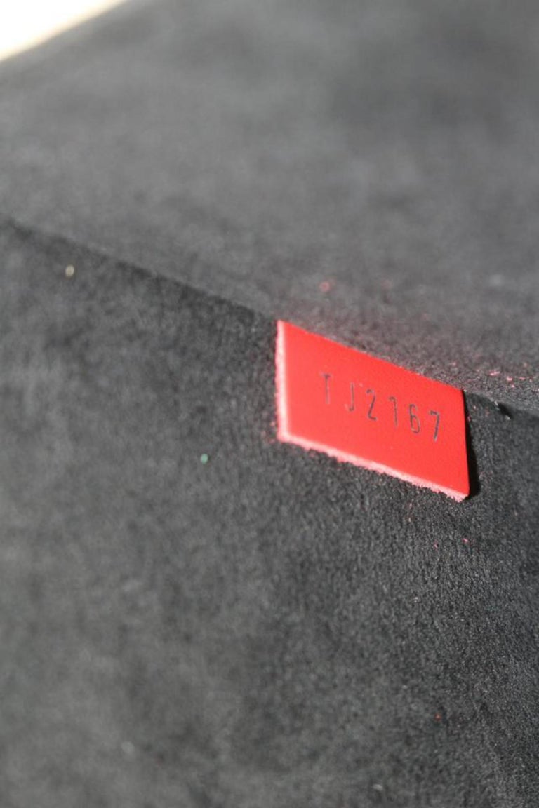 Louis-Vuitton x supreme Epi Pochette Gm RED – LENDER & BUYER OF LUXURY  ASSETS