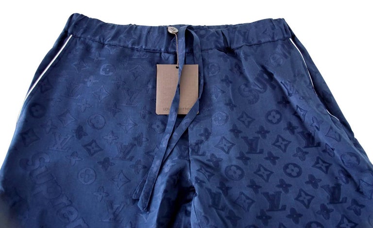 Shop Louis Vuitton 2022 SS Flower Flock Pyjama Pants (1A9IRX) by lufine