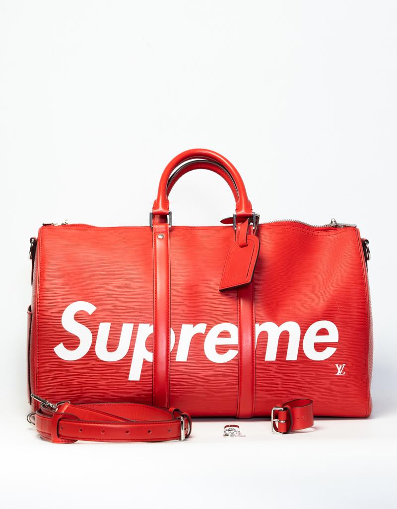 Louis Vuitton X Supreme Limited Edition Red Epi Bandouliere Duffle Keepall  45 For Sale at 1stDibs | louis vuitton keepall 45