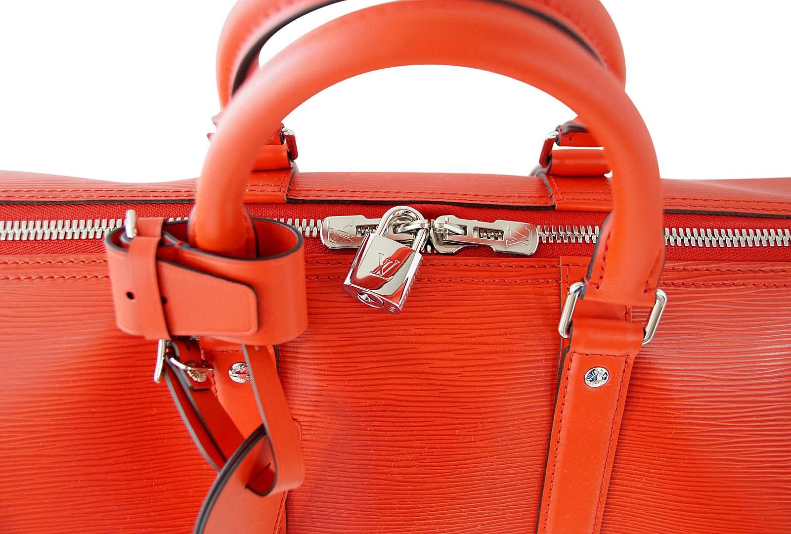 Louis Vuitton X Supreme Rouge Epi Keepall Bandouliere Duffle Bag 45 Neuf à Miami, FL