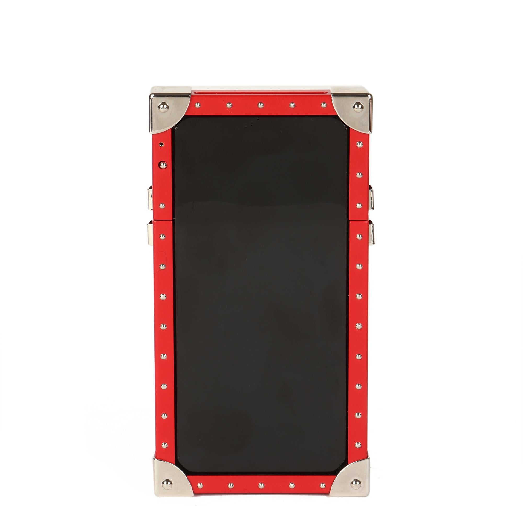 Funda metálica Petite Malle para iPhone7/7+ con monograma rojo y blanco Louis Vuitton x Supreme en Excelente Estado en Bishop's Stortford, Hertfordshire