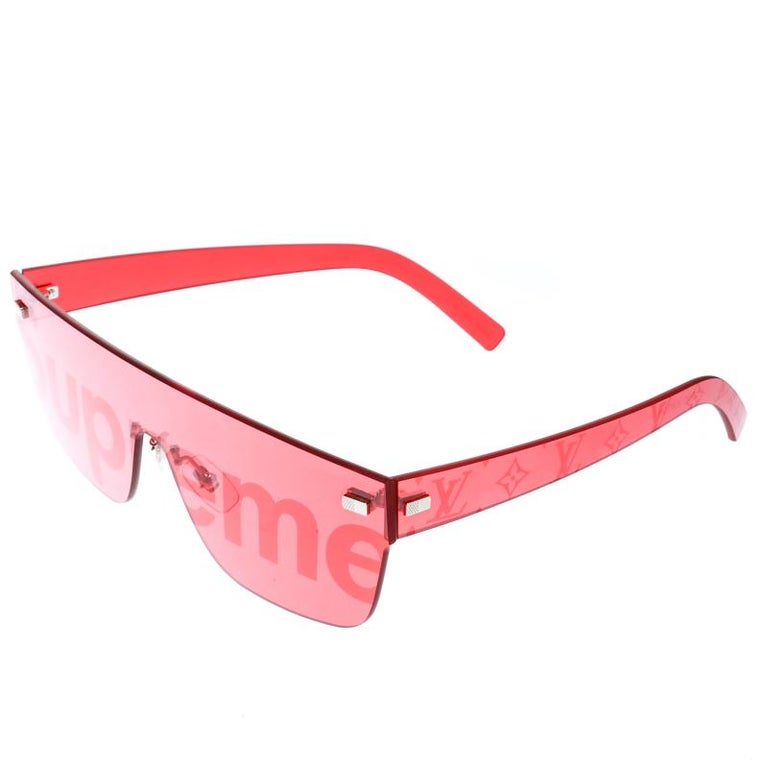 Louis Vuitton x Supreme Red Z0985U City Mask Shield Sunglasses For Sale at  1stDibs