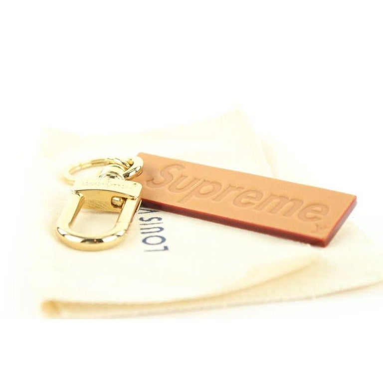 Louis Vuitton x Supreme Ultra Rare Supreme Box Logo Keychain Bag Charm  189lvs28 For Sale at 1stDibs