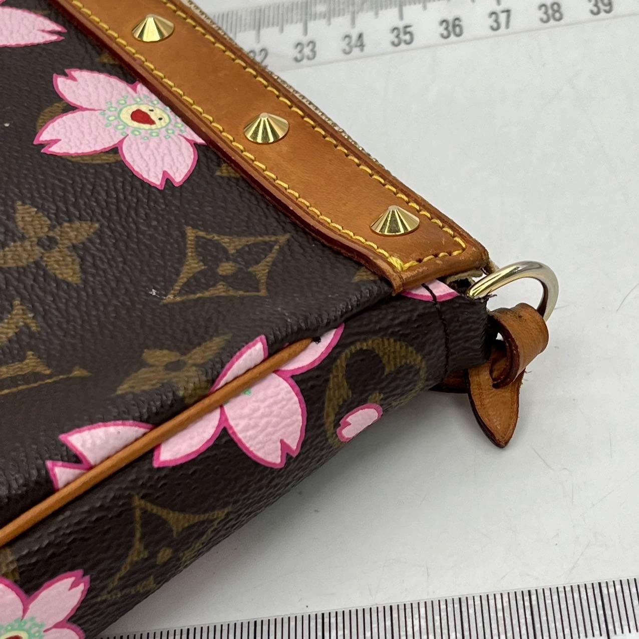Louis Vuitton x Takashi Murakami Cherry Blossom on Monogram Pochette Accessoire For Sale 11