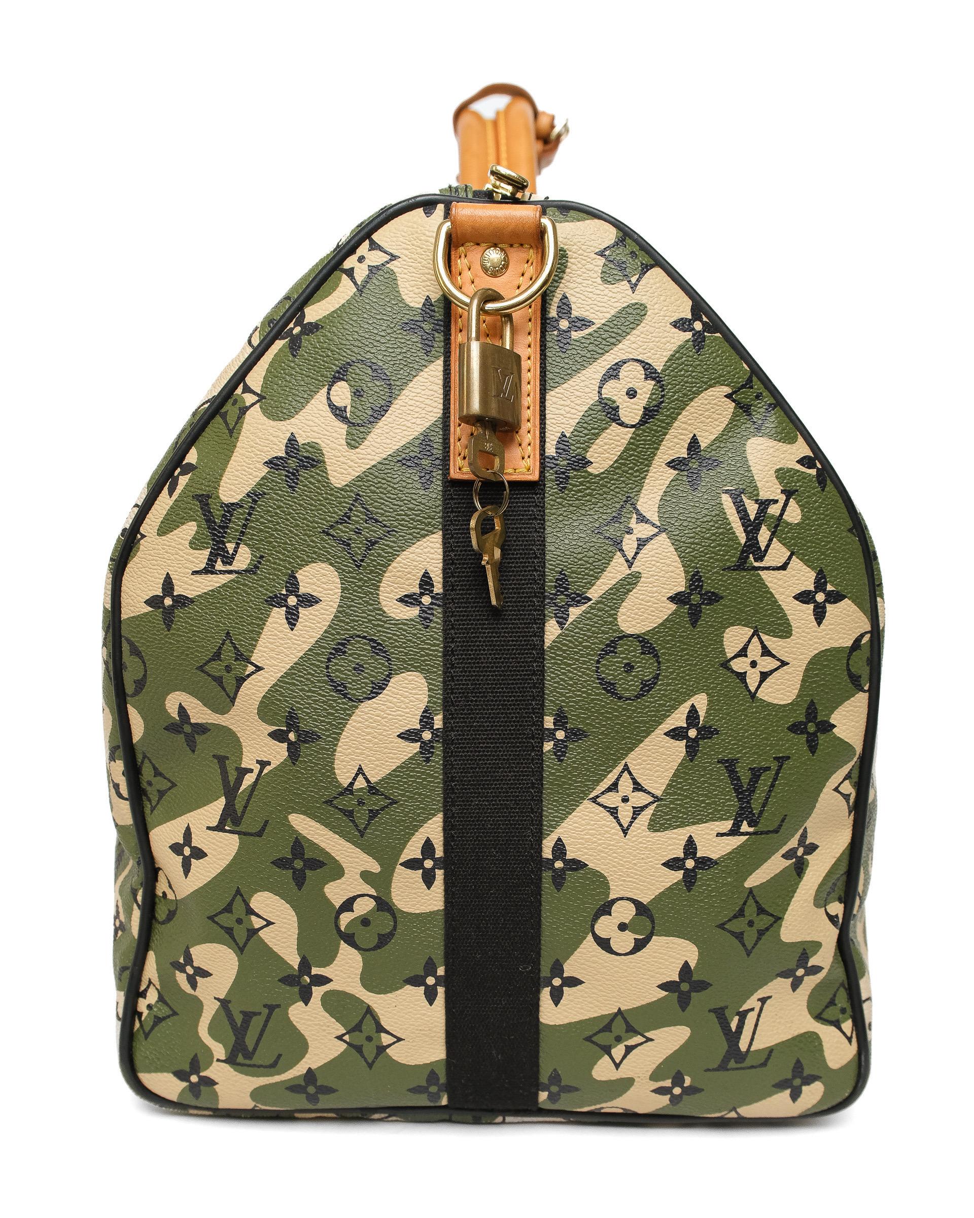 Louis Vuitton x Takashi Murakami Keepall 55 Bandoulière Camouflage L.E. For Sale 7