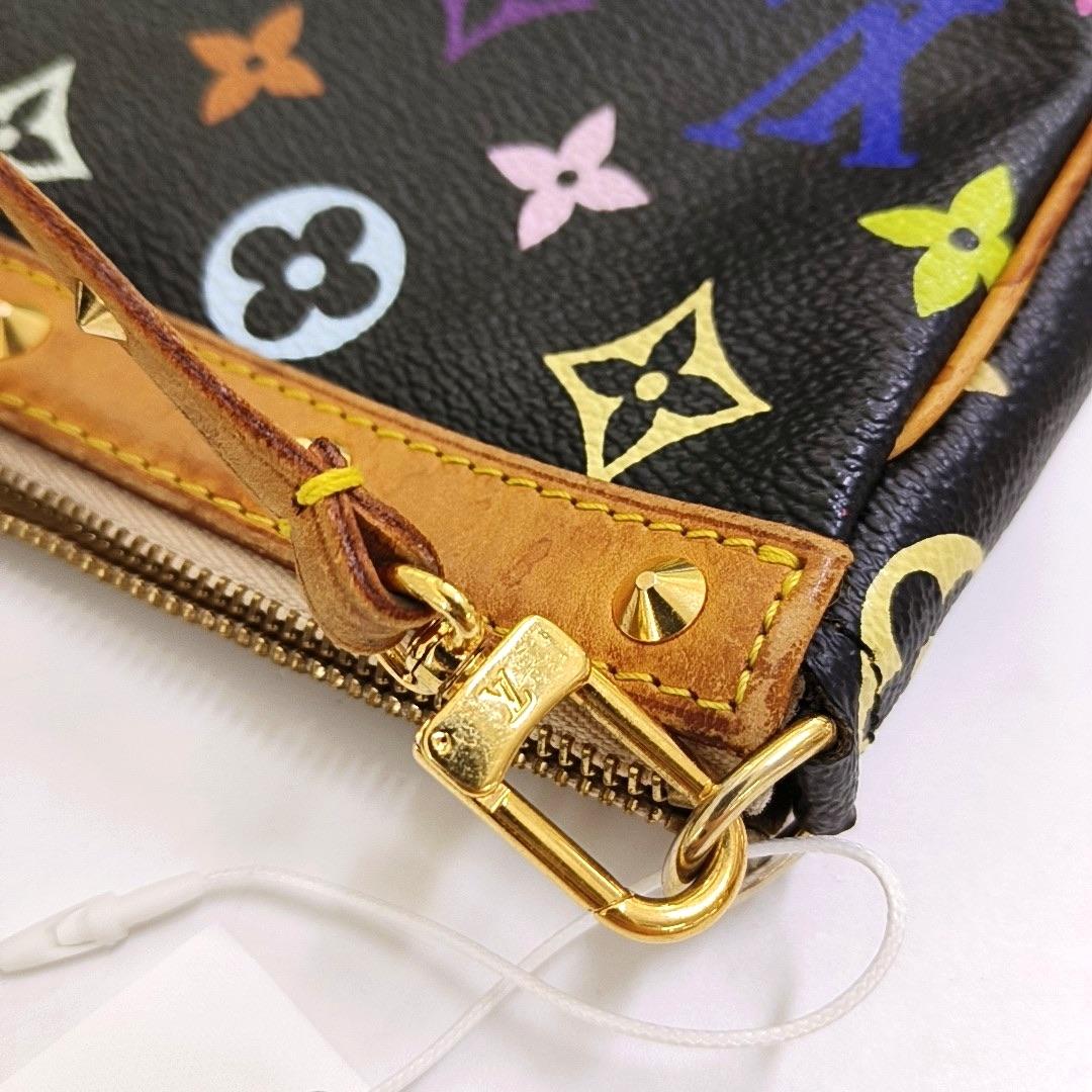 Louis Vuitton x Takashi Murakami Pochette Accessoire Black Multicolor en vente 7