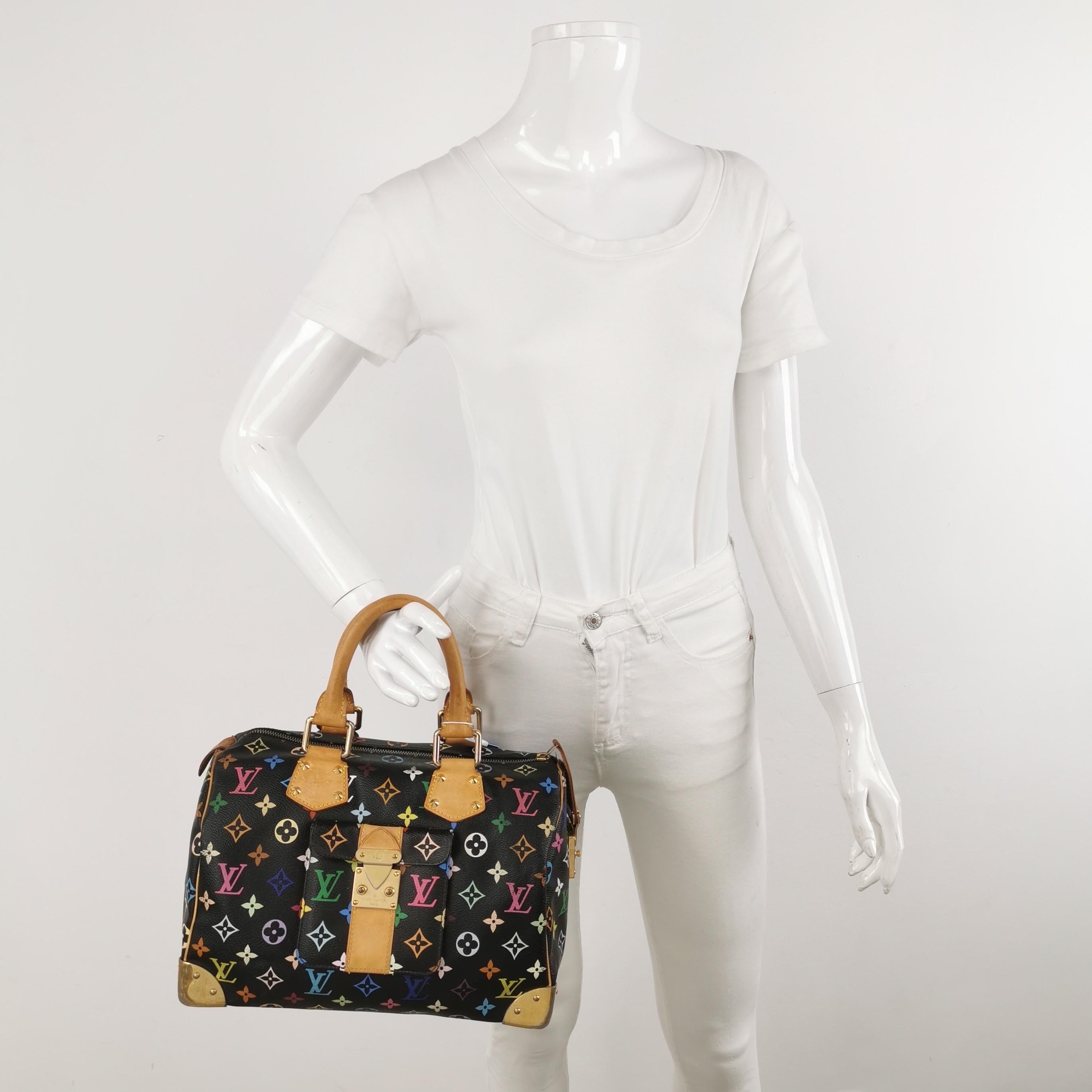 Design/One par la maison de couture française Louis Vuitton en collaboration avec Takashi Murakami.

Condit : BON

Ce sac Louis Vuitton authentique est en bon état et présente des signes d'utilisation modérés. Marques d'eau sur le cuir, légères