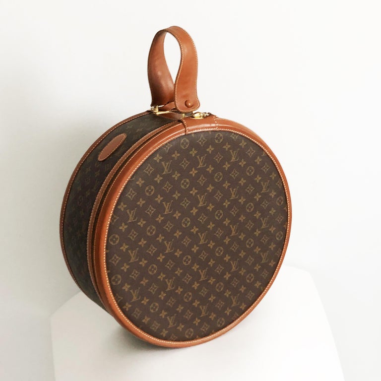 Louis Vuitton x The French Company Boite Chapeaux Round Hat Box 45cm Travel  Bag at 1stDibs