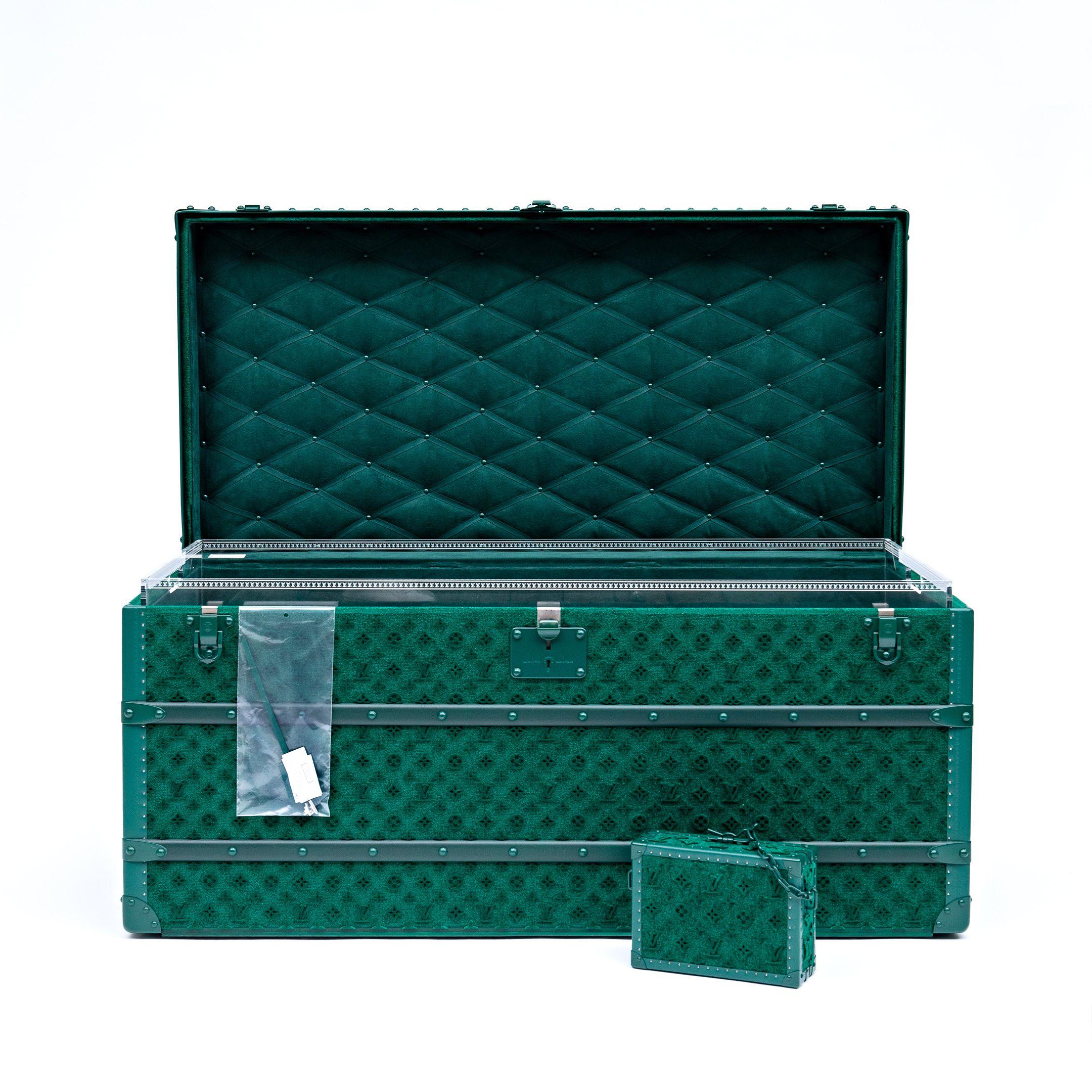 Limited Edition Green Tuffetage Monogram Wallet Trunk with Green Hardware by Virgil Abloh 
Louis Vuitton 2020
Limited Edition Wallet Trunk Inside as well (photo shown) 
23cm x 13.5 cm x 6cm 