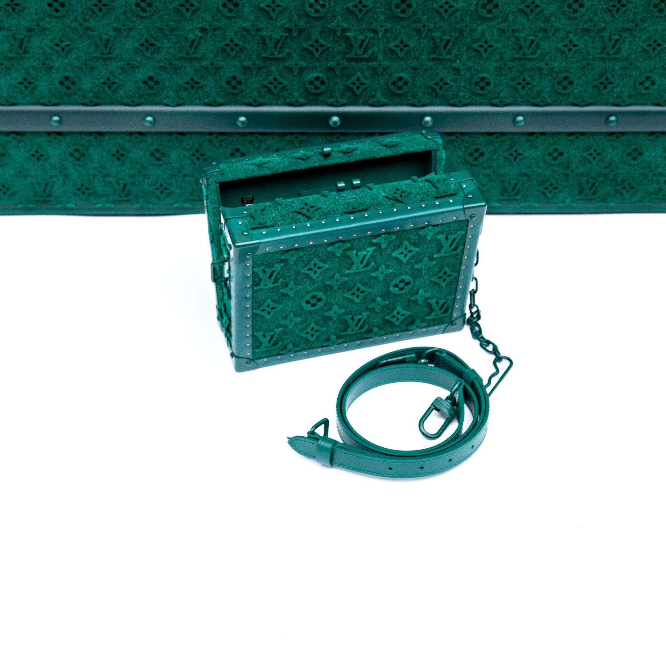 Malle à monogrammes Louis Vuitton x Virgil Abloh en édition limitée, avec portefeuille à l'intérieur en vente 1