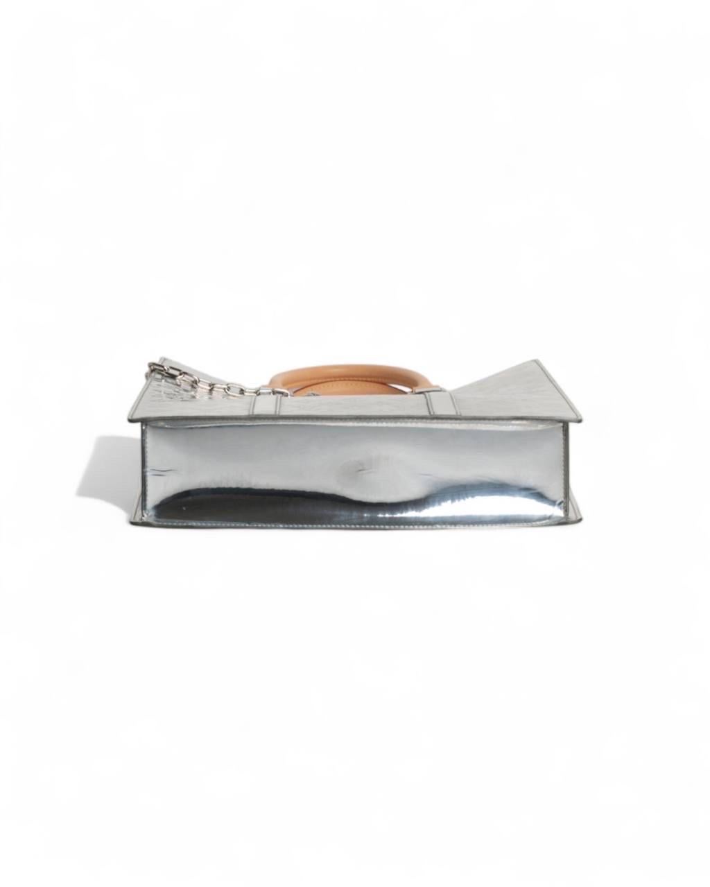Miroir plat Louis Vuitton X Virgil Abloh L.E. en vente 8