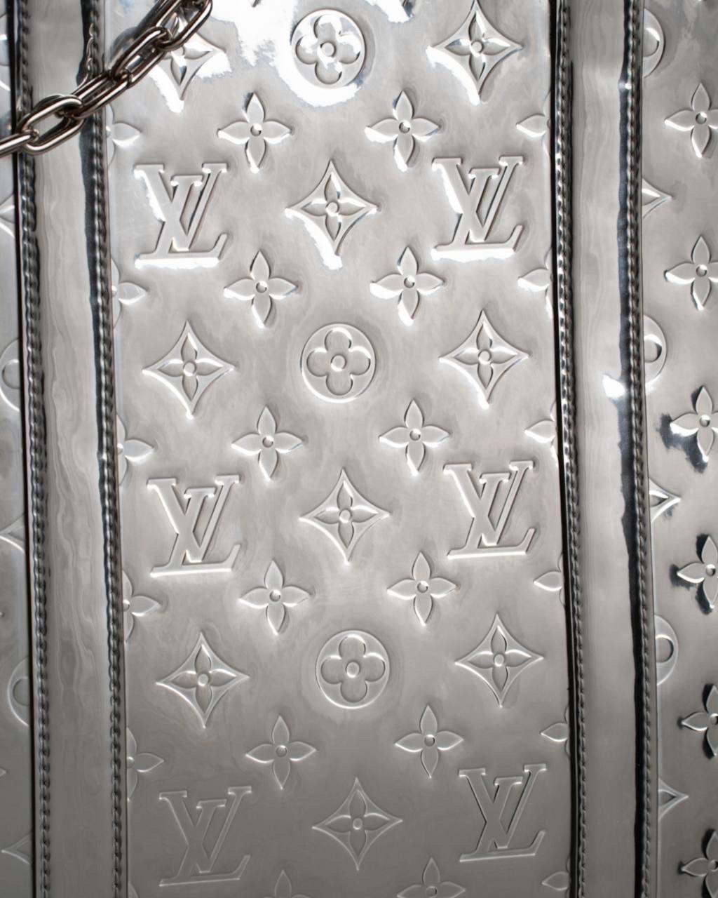 Miroir plat Louis Vuitton X Virgil Abloh L.E. en vente 2