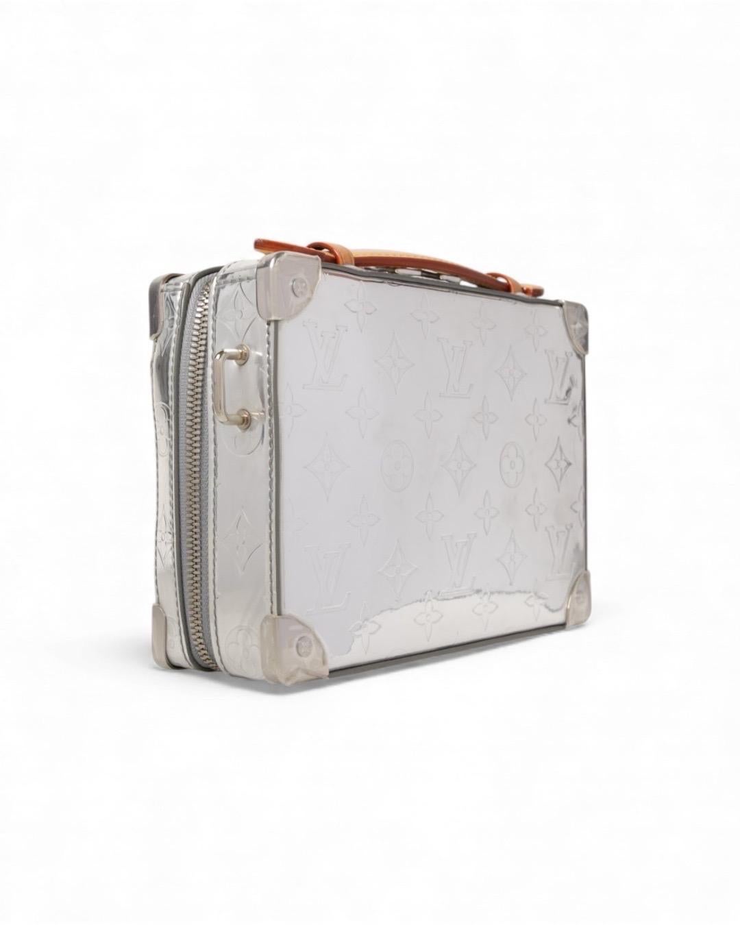 Louis Vuitton X Virgil Abloh Baule MM Monogram Specchio in vendita 1