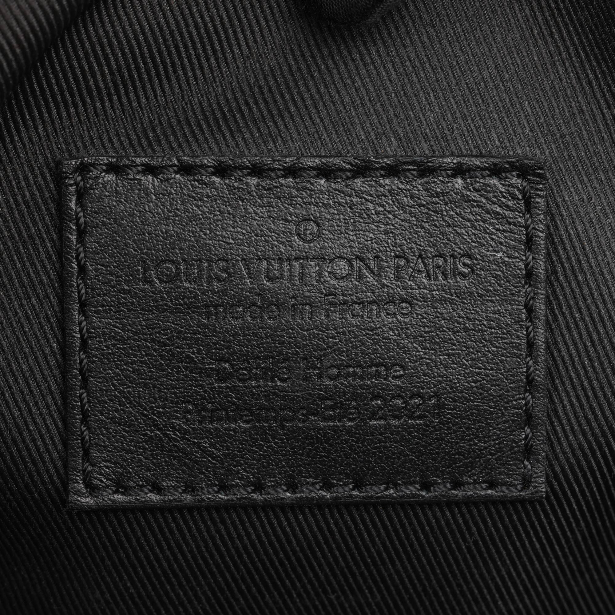 Malle souple LOUIS VUITTON x Virgil Abloh Zoooom with Friends en vente 4