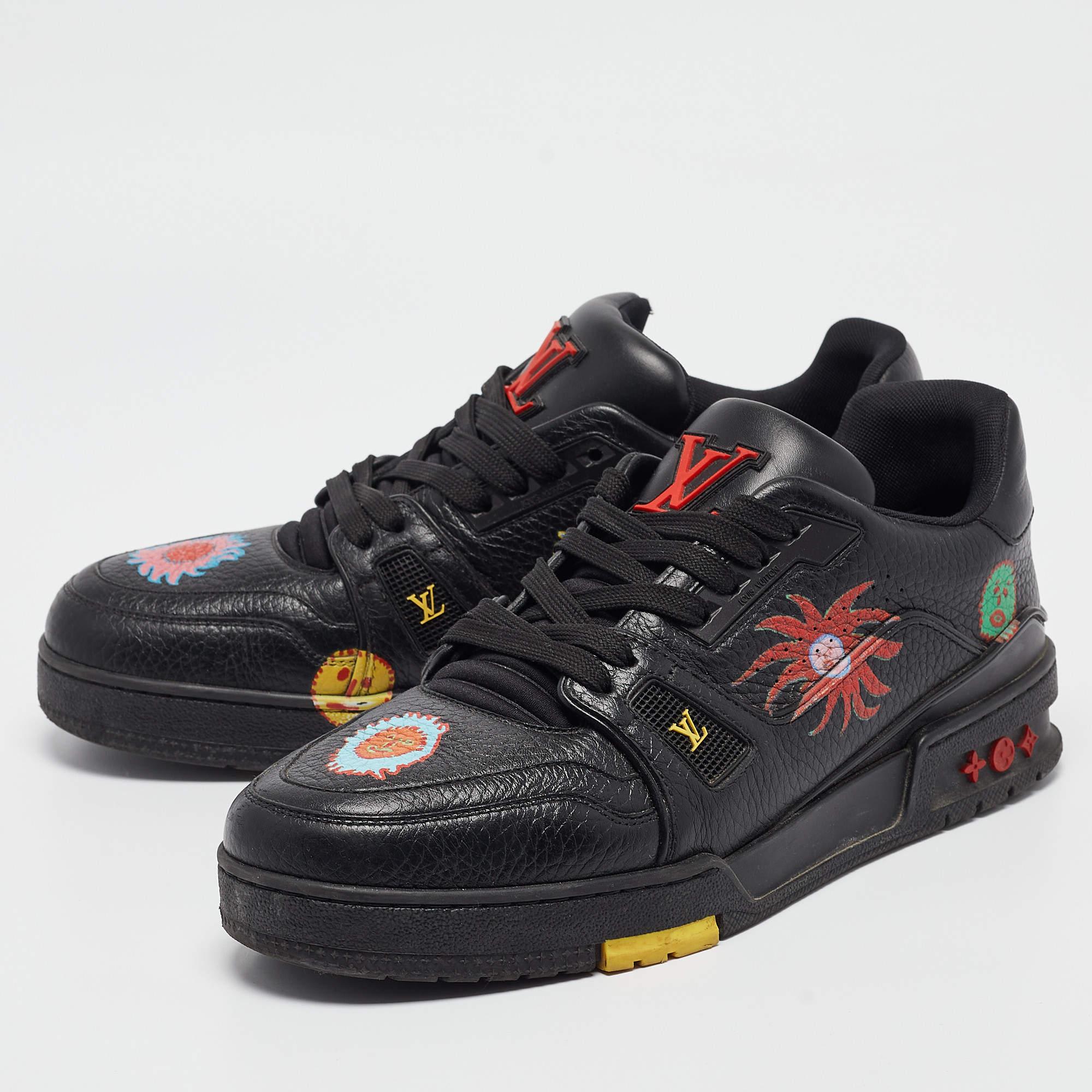 Comfort and high fashion are brought together in these fabulous sneakers from LV. They have been crafted from high quality materials into a sturdy design. Add them to your closet and walk the streets in style