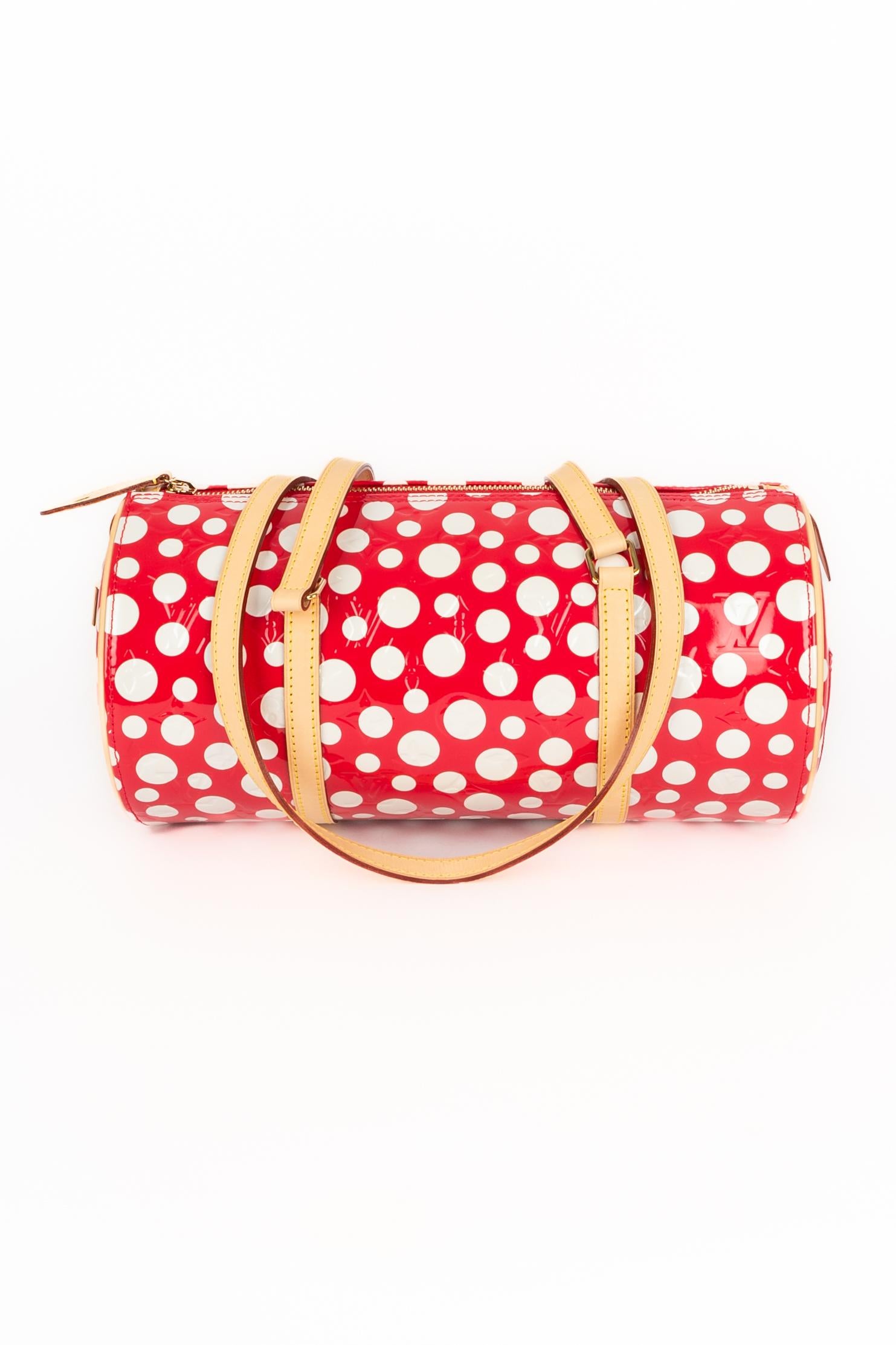 Louis Vuitton x Yayoi Kusama butterfly bag Large 2012 In Excellent Condition For Sale In SAINT-OUEN-SUR-SEINE, FR