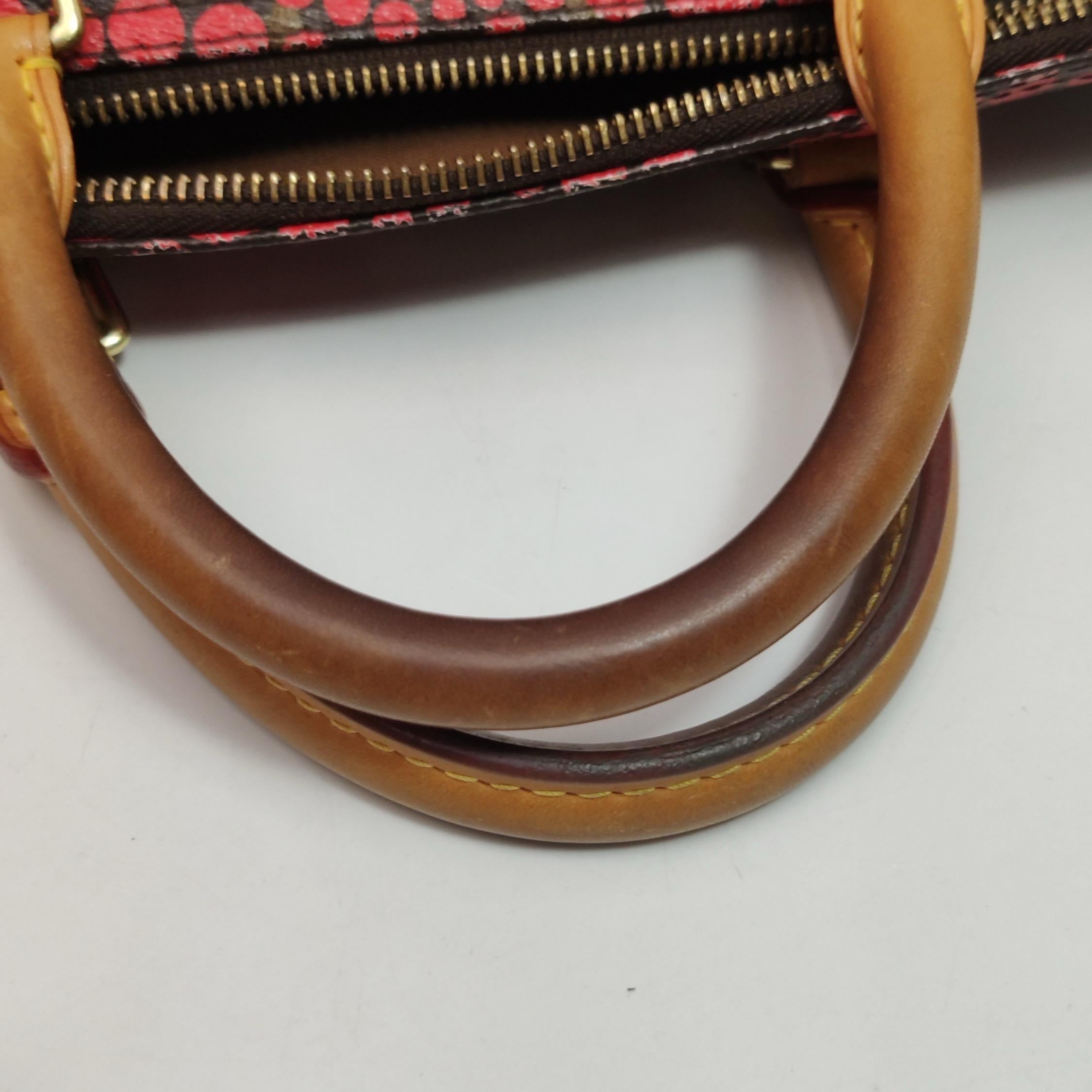 Louis Vuitton x Yayoi Kusama Edizione Limitata Borsa Speedy 30 Rossa con Manico Superiore in vendita 10