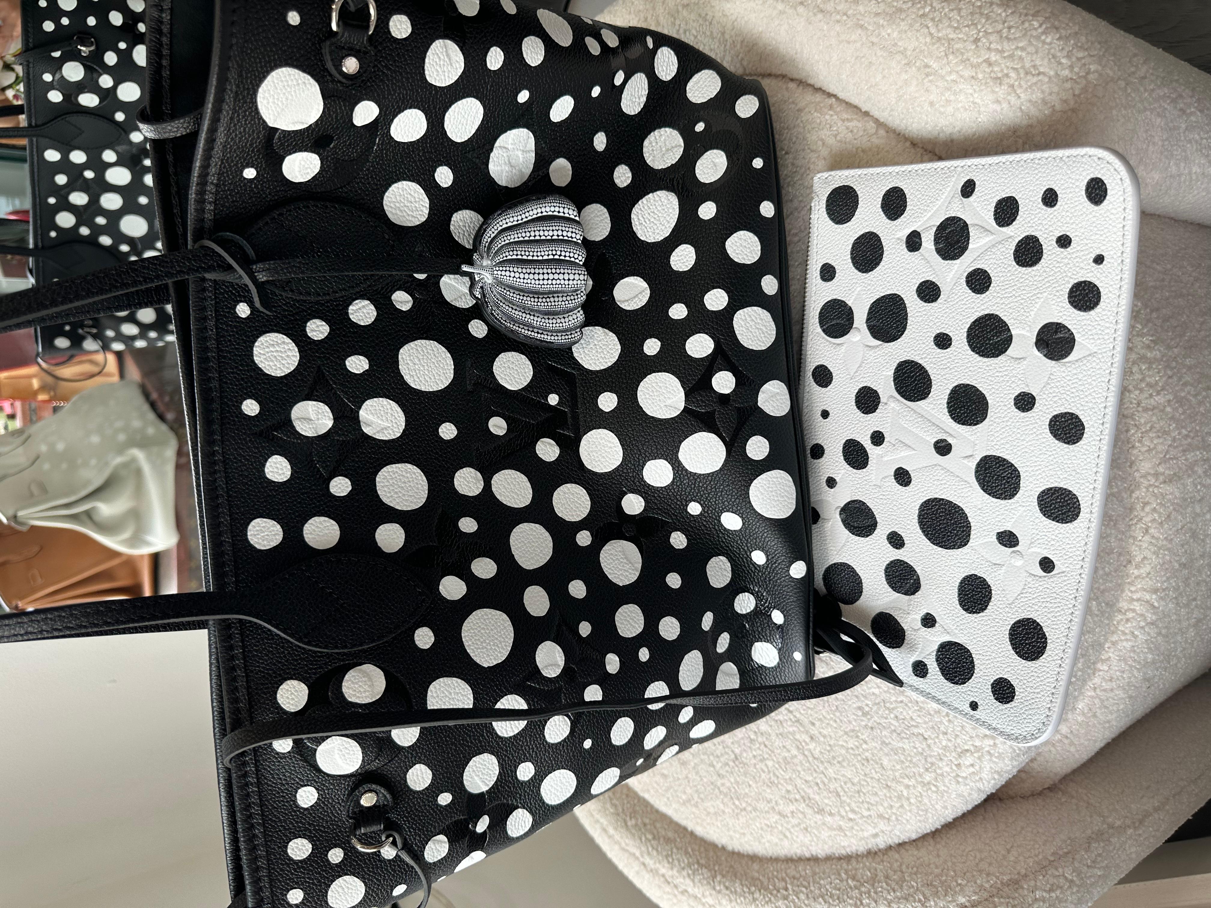 Louis Vuitton x Yayoi Kusama Neverful MM tote bag For Sale 1