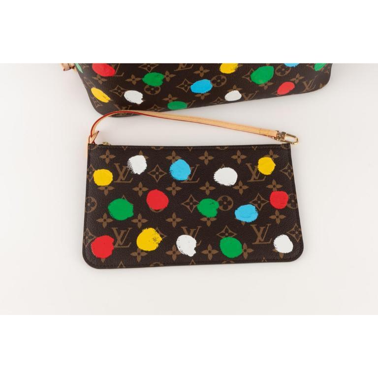 Louis Vuitton x Yayoi Kusama Neverfull Leather Bag, 2023 For Sale 6