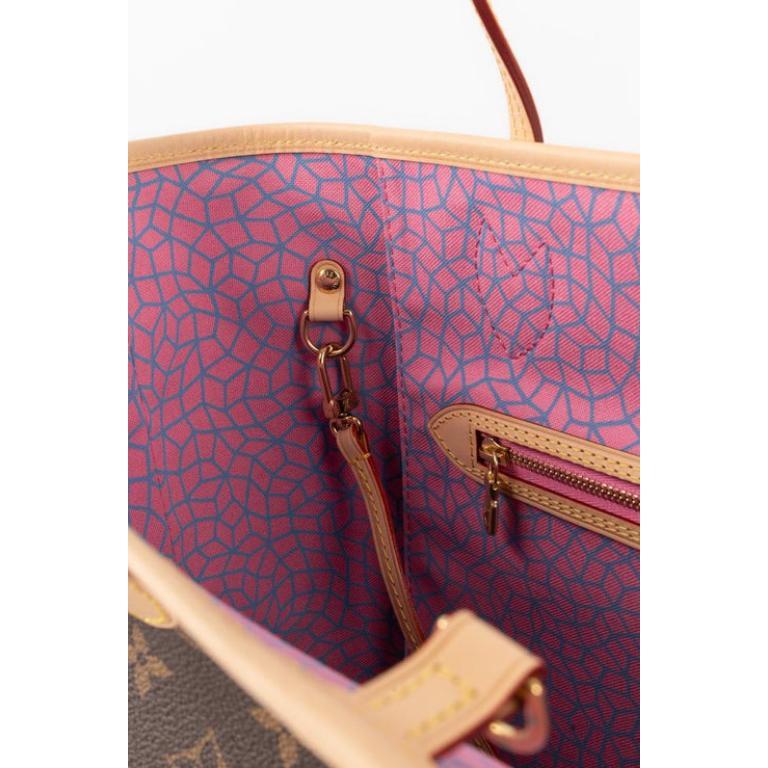 Louis Vuitton x Yayoi Kusama Neverfull Monogram Canvas Bag, 2023 8