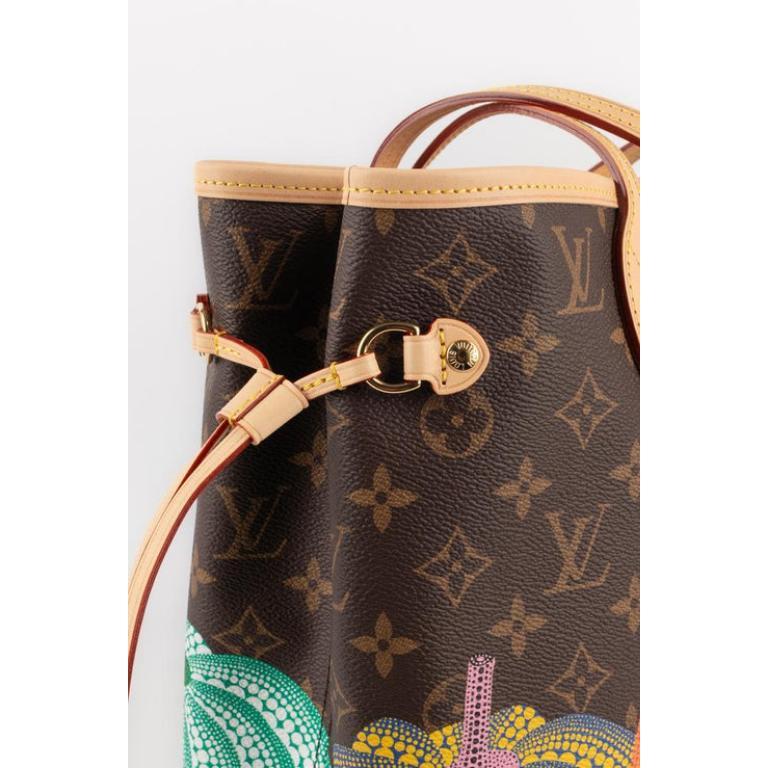 Louis Vuitton x Yayoi Kusama Neverfull Monogram Canvas Bag, 2023 3
