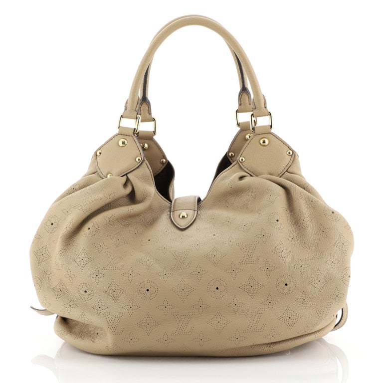 Louis Vuitton XL Hobo Mahina Leather For Sale at 1stdibs