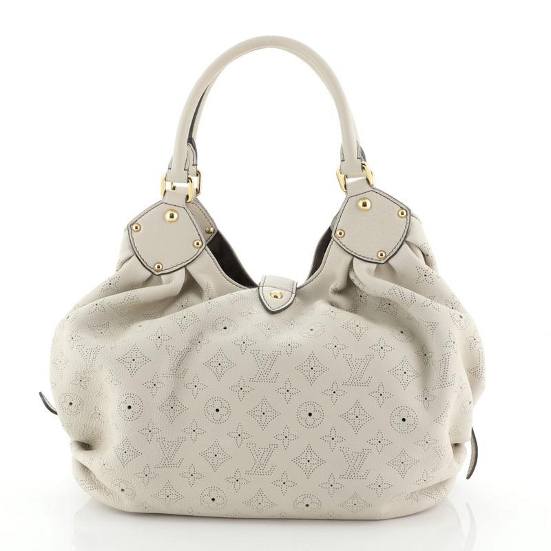 Louis Vuitton XL Hobo Mahina Leather  In Good Condition In NY, NY