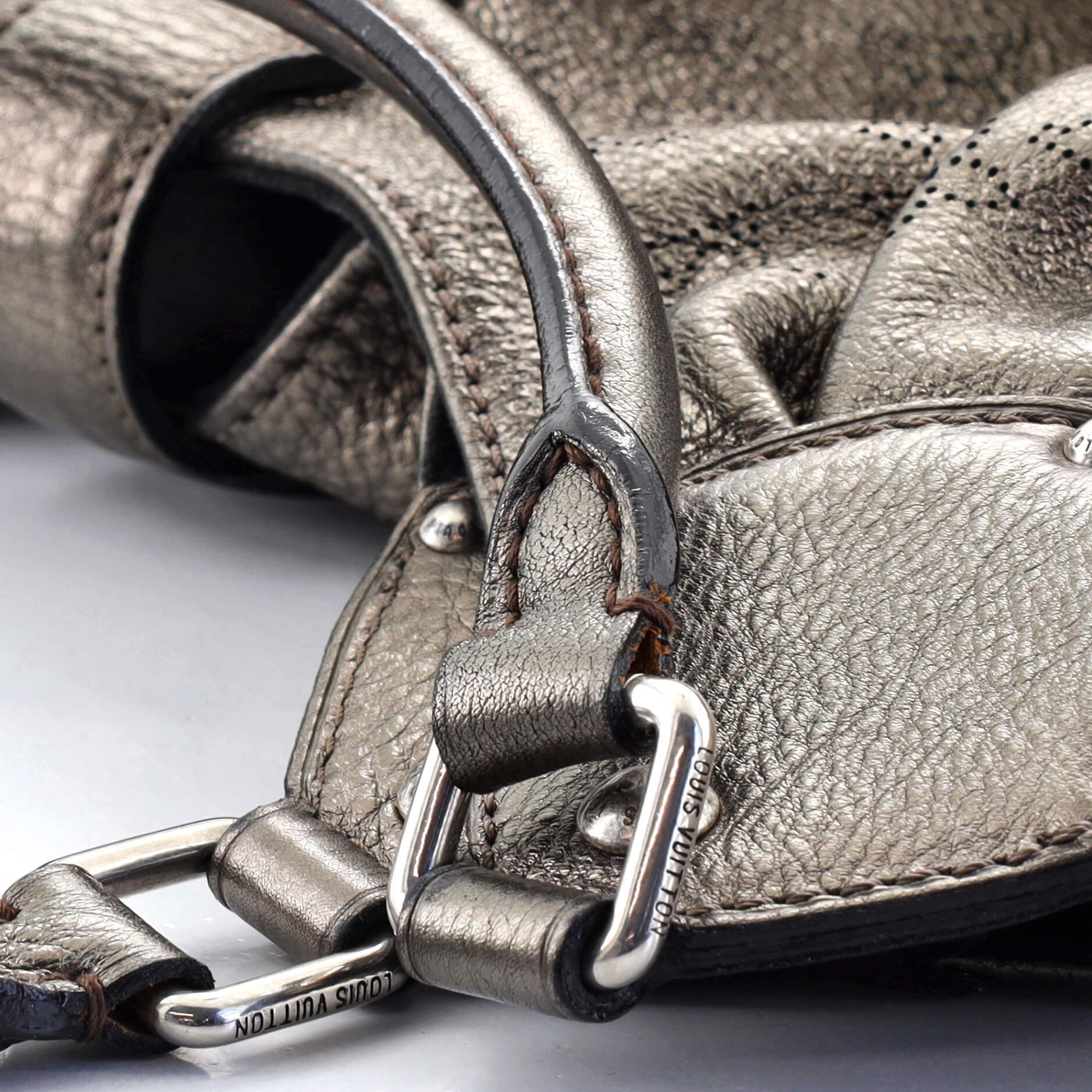 Louis Vuitton XL Hobo Mahina Leather 2