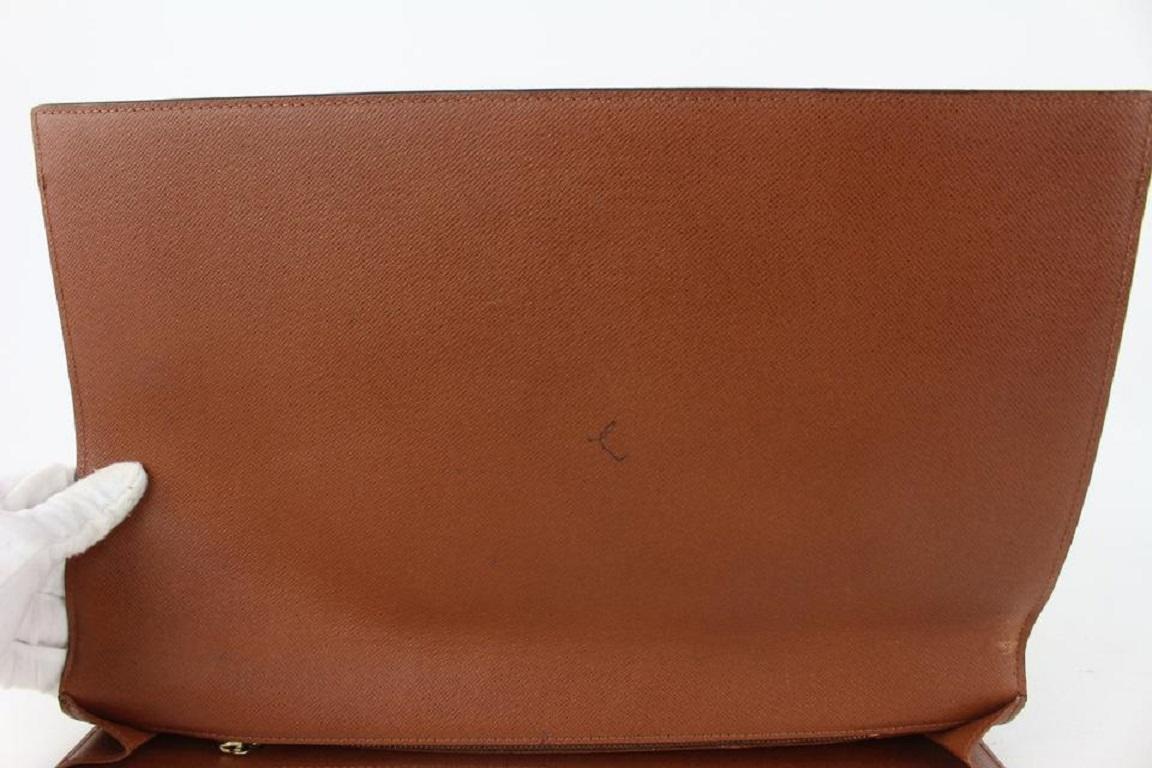 Louis Vuitton XL Monogram Folder Portfolio Document Clutch Porte 825lv66 In Good Condition For Sale In Dix hills, NY