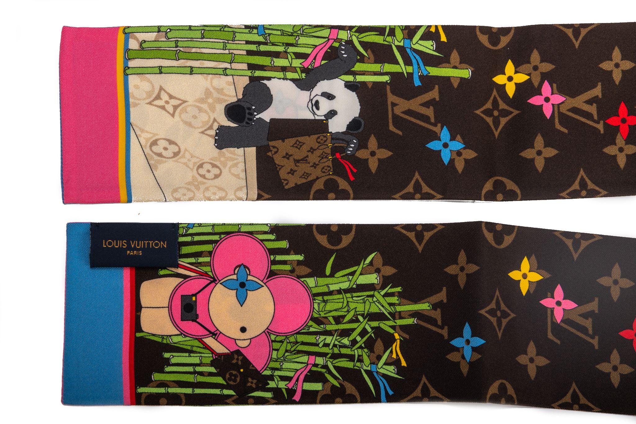 Louis Vuitton Xmas 2021 Panda Silk Bandeau NIB In New Condition In West Hollywood, CA