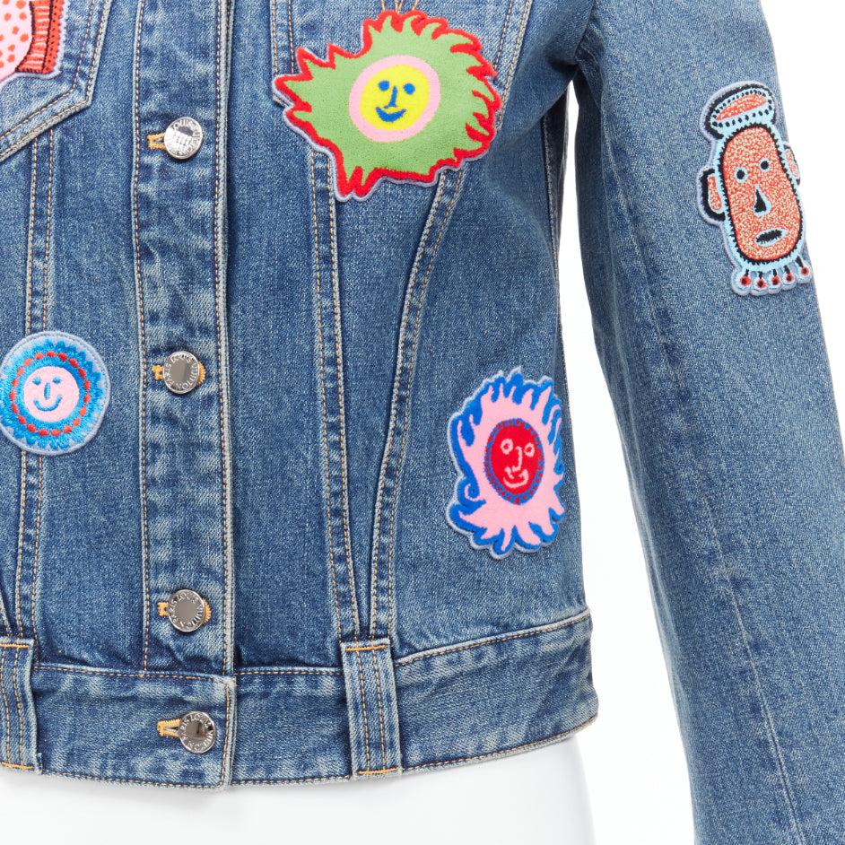LOUIS VUITTON Yayoi Kusama 2023 Faces leather patch blue denim jacket FR34 XS For Sale 4