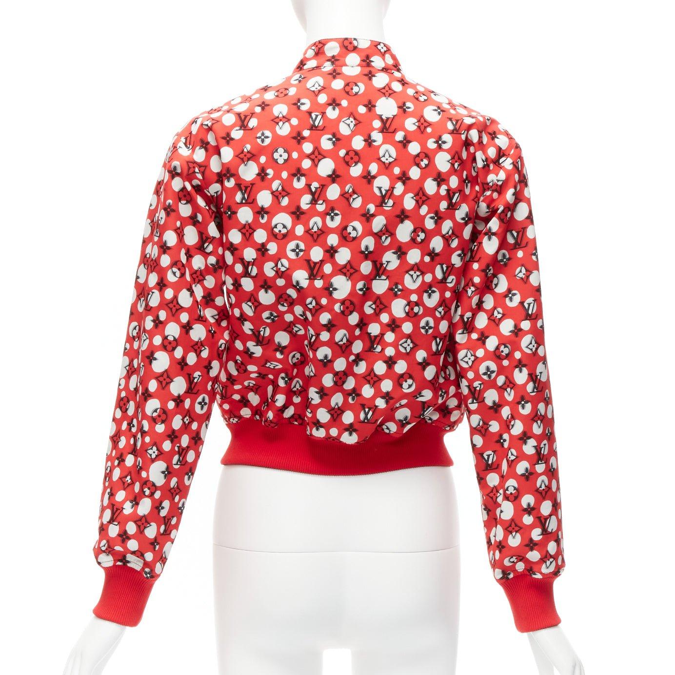 LOUIS VUITTON Yayoi Kusama 2023 Runway Reversible red infinity dots bomber FR34 in vendita 4