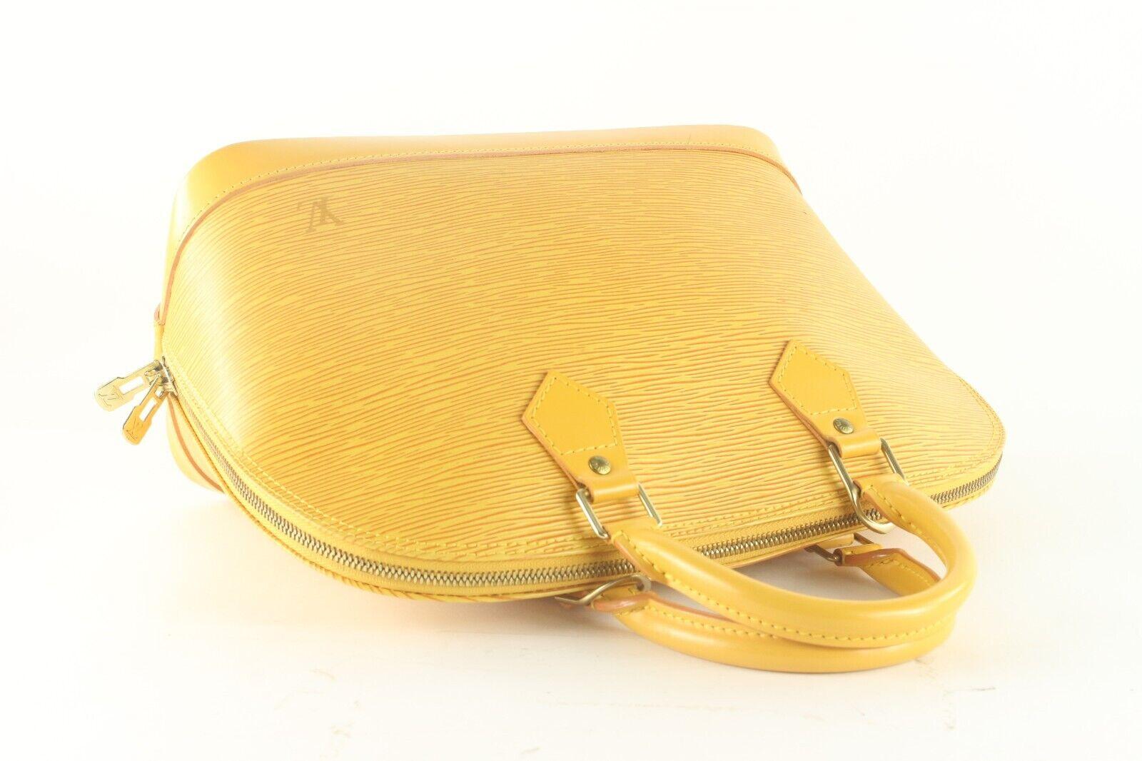 Louis Vuitton Yellow Alma PM Epi Leather 8LV926K For Sale 6
