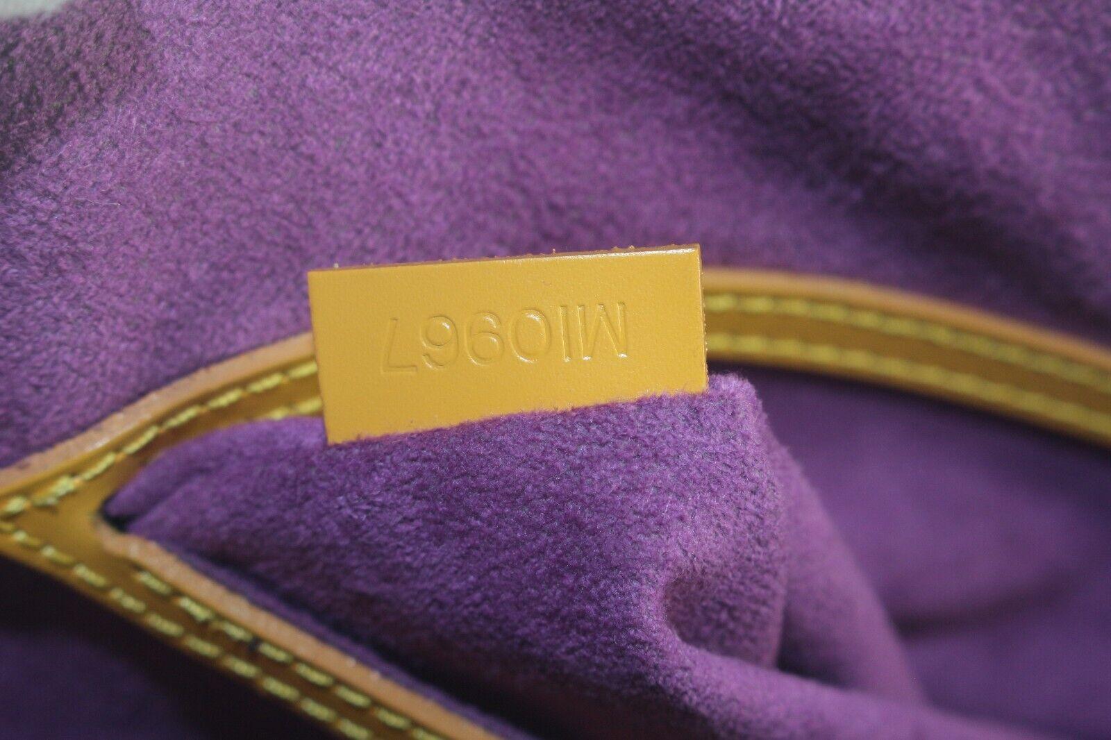 Louis Vuitton Yellow Alma PM Epi Leather 8LV926K For Sale 7