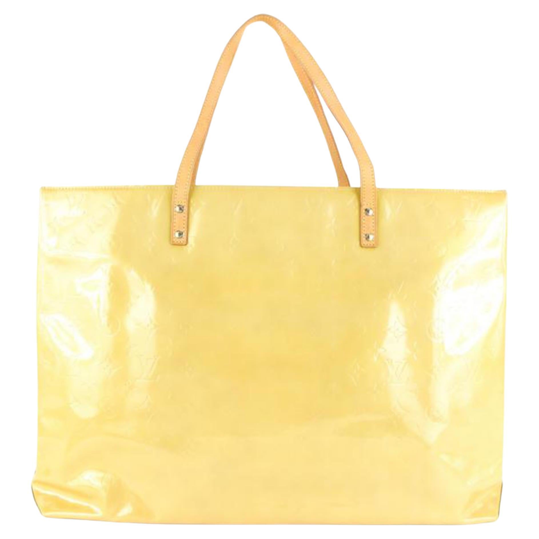 Sac fourre-tout Louis Vuitton jaune-beige Monogram Vernis Reade GM 63lk512s en vente