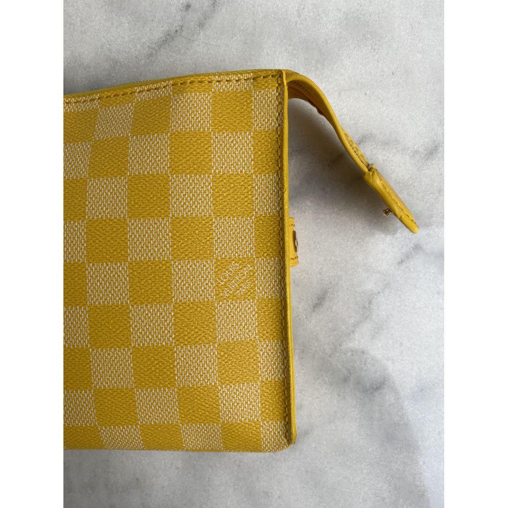 Louis Vuitton, Yellow canvas bag 1