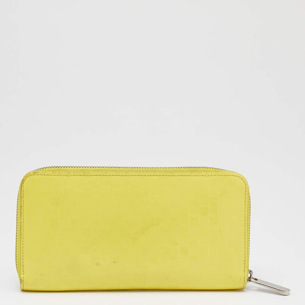 Women's Louis Vuitton Yellow Damier Facette Zippy Wallet