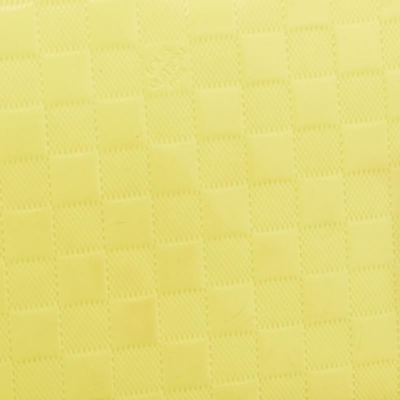 Cartera Zippy Damier Facette Amarilla Louis Vuitton en venta 4