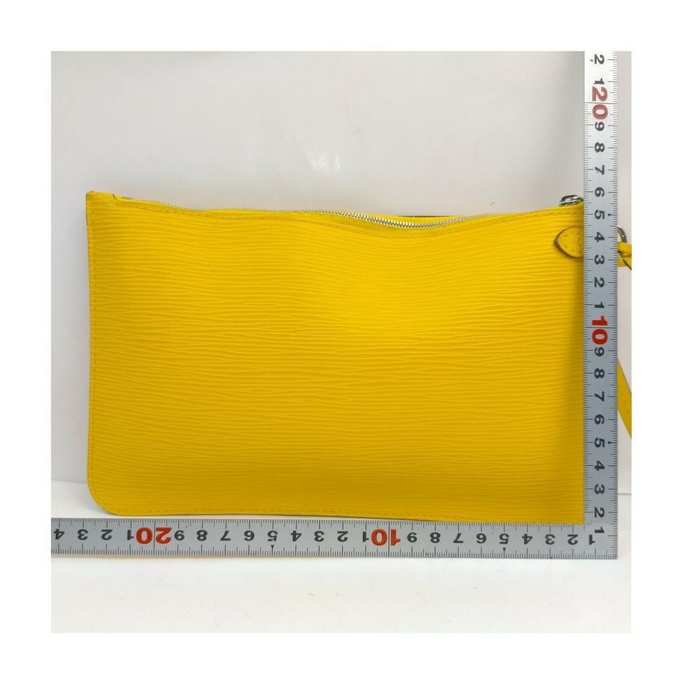 Louis Vuitton Yellow Epi Leather Neverfull Pochette GM Wristlet Pouch 863415 For Sale 4