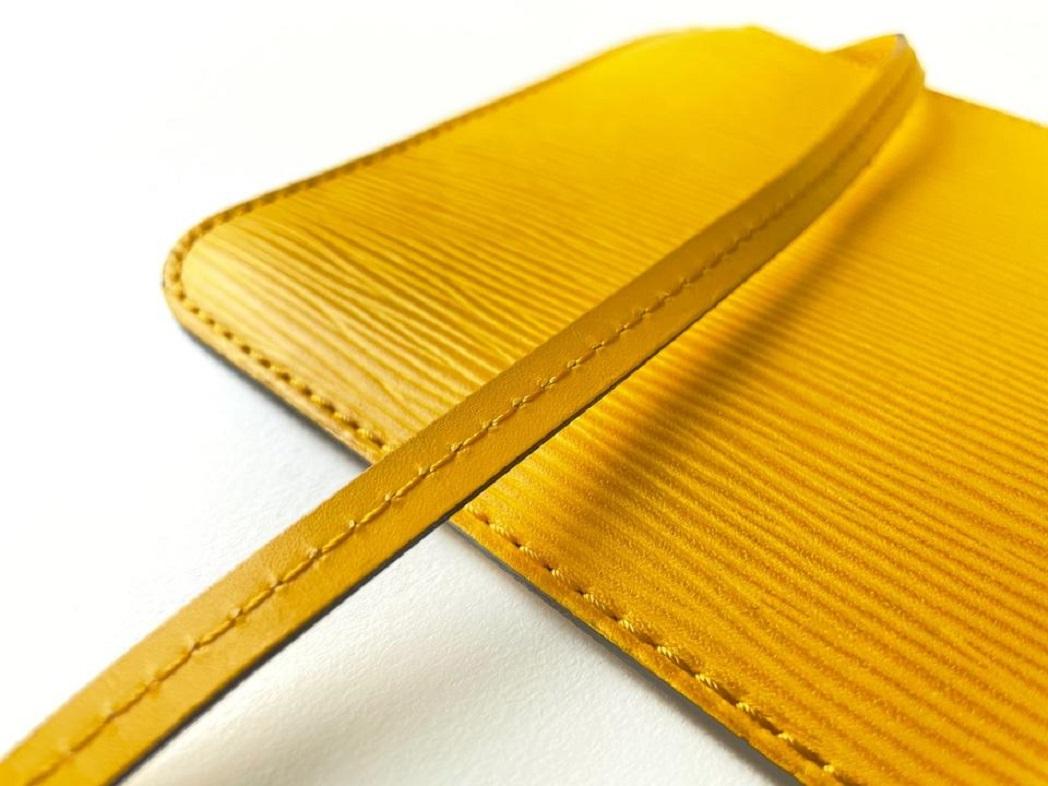 Louis Vuitton Yellow Epi Leather Neverfull Pochette Wristlet Pouch Bag 39LVL1125 For Sale 7