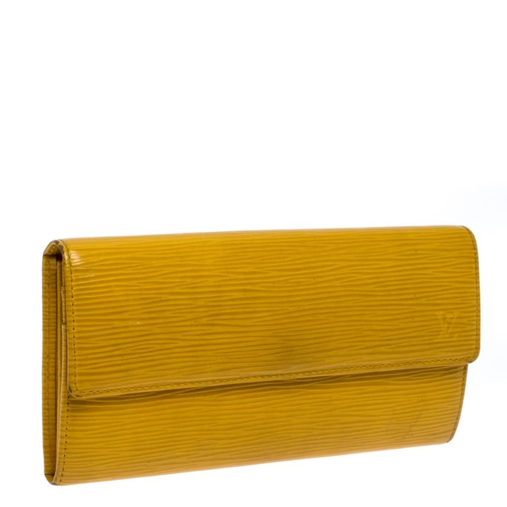 Louis Vuitton Yellow Epi Leather Sarah Wallet In Fair Condition In Dubai, Al Qouz 2