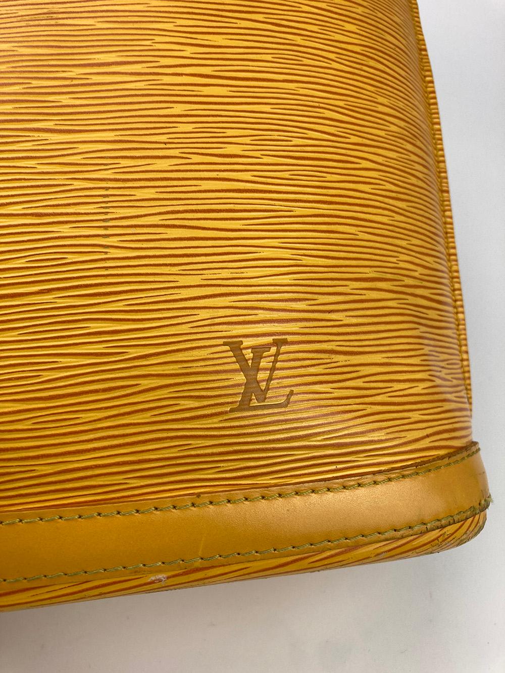 Louis Vuitton Yellow Epi Lussac Tote and Pochette For Sale 9