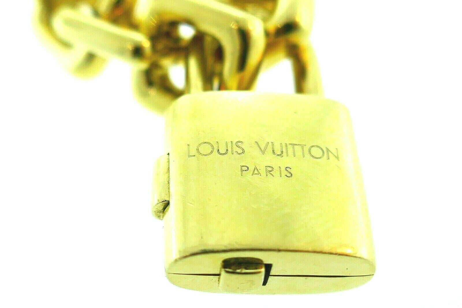 Louis Vuitton Yellow Gold Chain Bracelet with Locket Charm In Excellent Condition In Beverly Hills, CA