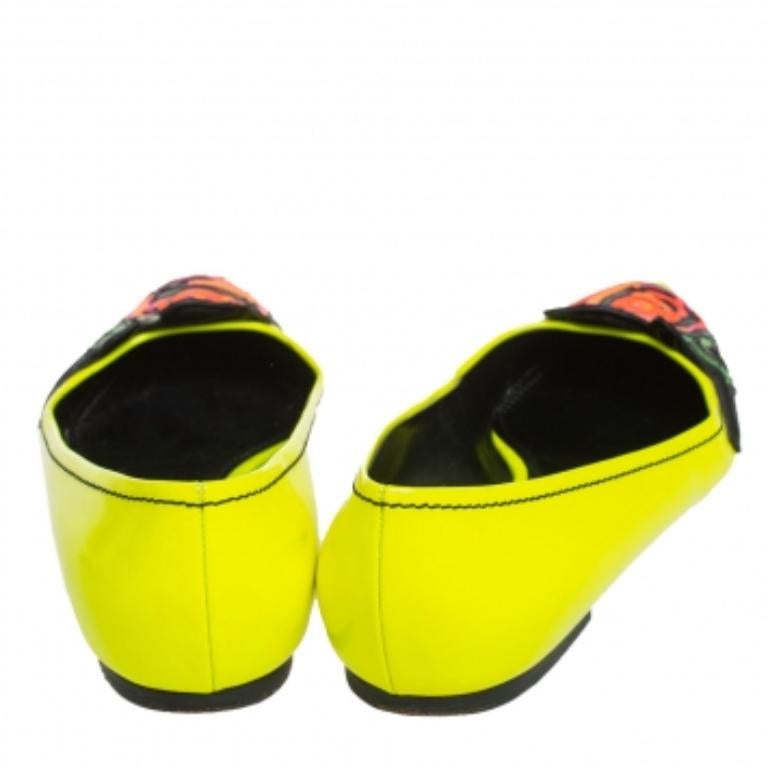 Louis Vuitton Yellow Leather Flower Embellished Pointed Ballet Flats Size 36.5 For Sale 1